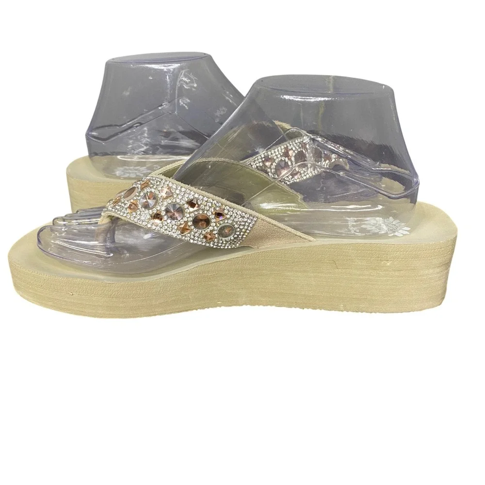Yellow Box Tan Rhinestone Gem Embellished Wedge Platform Flip Flops Women Size 9 - Picture 3 of 12
